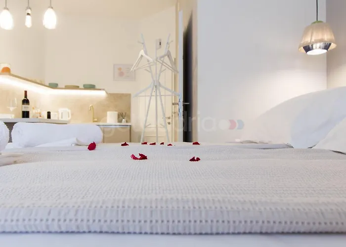 Center Lux * Μακάρσκα